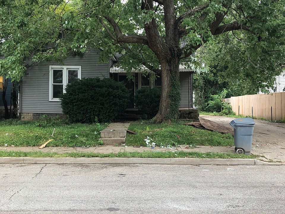 2nd image of 447 Delcamp Dr