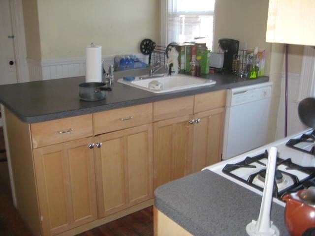 2nd image of 11 Burney St #03