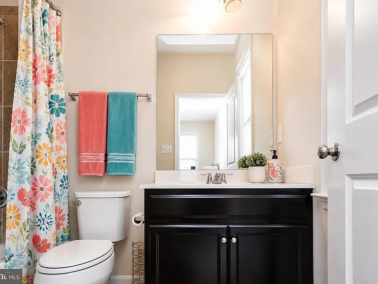 9203 Rice Ave — Photo 41