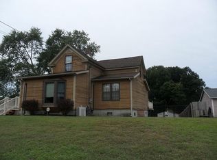 20 Royal St, Chicopee, MA 01020