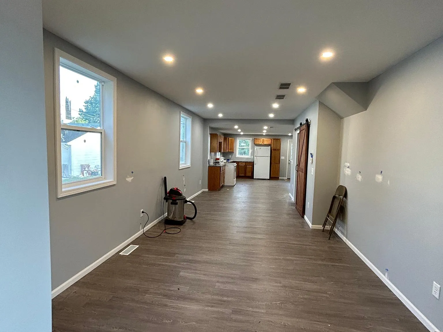2 bed, 950 sqft, $1,050 — Photo 2