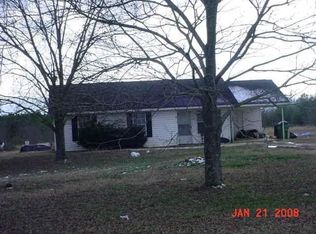 1167 Bexton Rd, Moreland, GA 30259