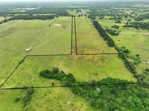 1450 Cattlemens Row #3, Lockhart, TX 78644