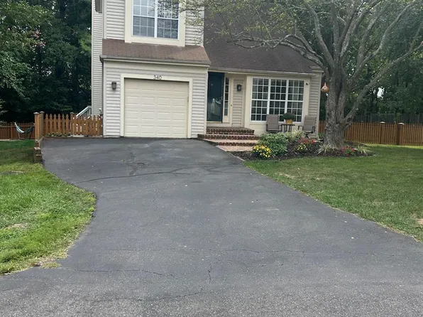 340 Foxridge Dr SW, Leesburg, VA 20175