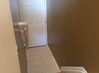 570 Superior Pkwy #327, Westland, MI 48185