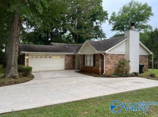 218 Sanderson Rd, Meridianville, AL 35759