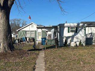 408 E 2nd St, Saint Jacob, IL 62281