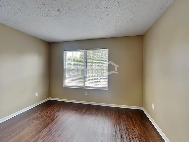 10640 Standish Pl — Photo 22