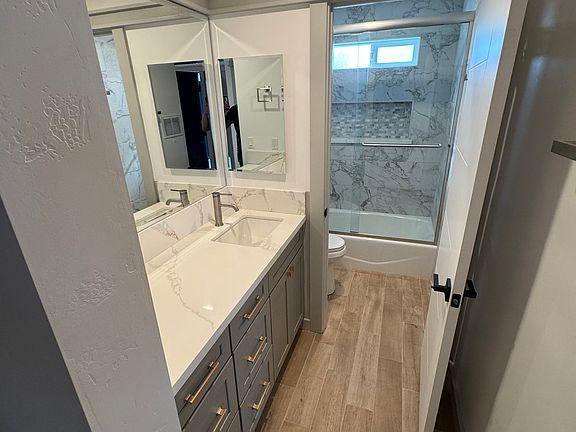 5th image of 5325 Driftwood St APT 1
