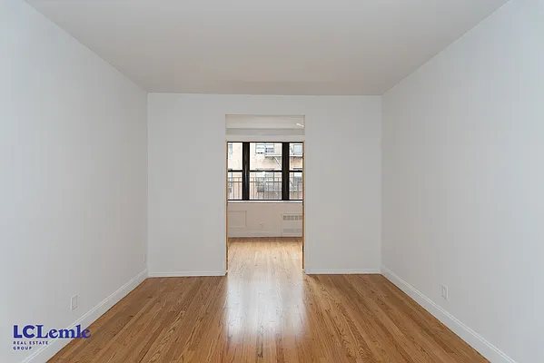 Rented by LC Lemle Real Estate Group | media 25