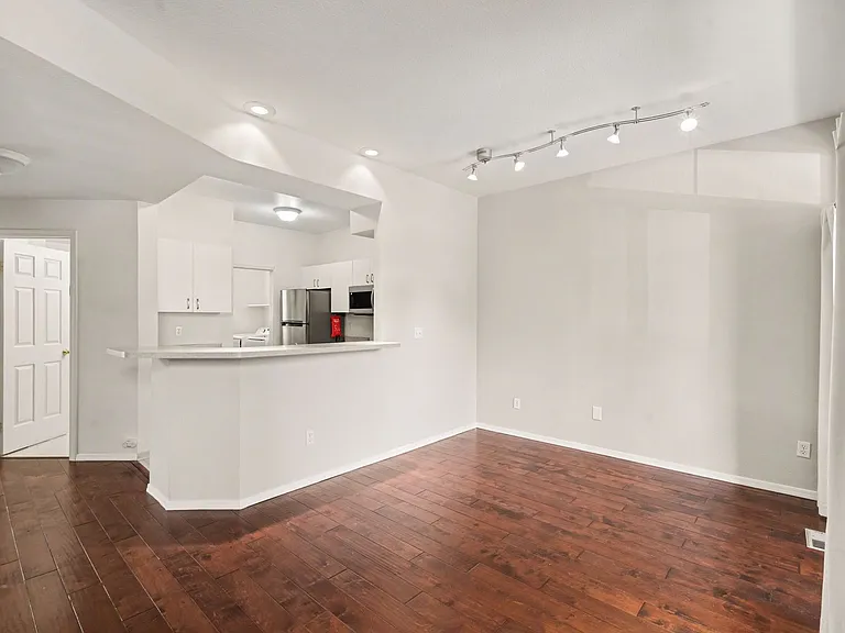 6412 Silver Mesa Dr #B — Photo 29