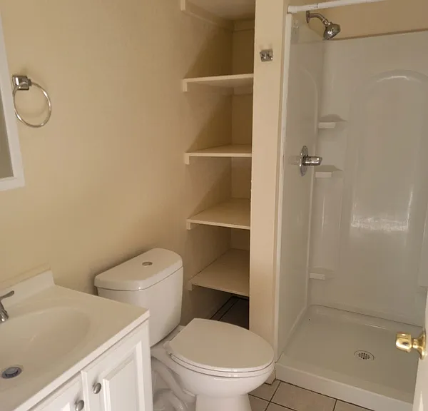 149 Crooks Ave #2 — Photo 4