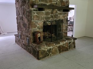 244 Rattlesnake Spring Rd, Sewanee, TN 37375