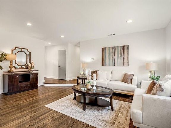 4th image of 1424 Sierra Creek Way