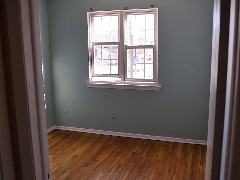 635 Sussex St — Photo 10