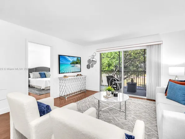 700 SW 128th Ave APT 306C, Hollywood, FL 33027