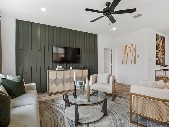 7th image of this home
