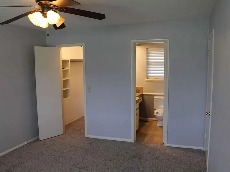 5101 N Hamilton Dr — Photo 11