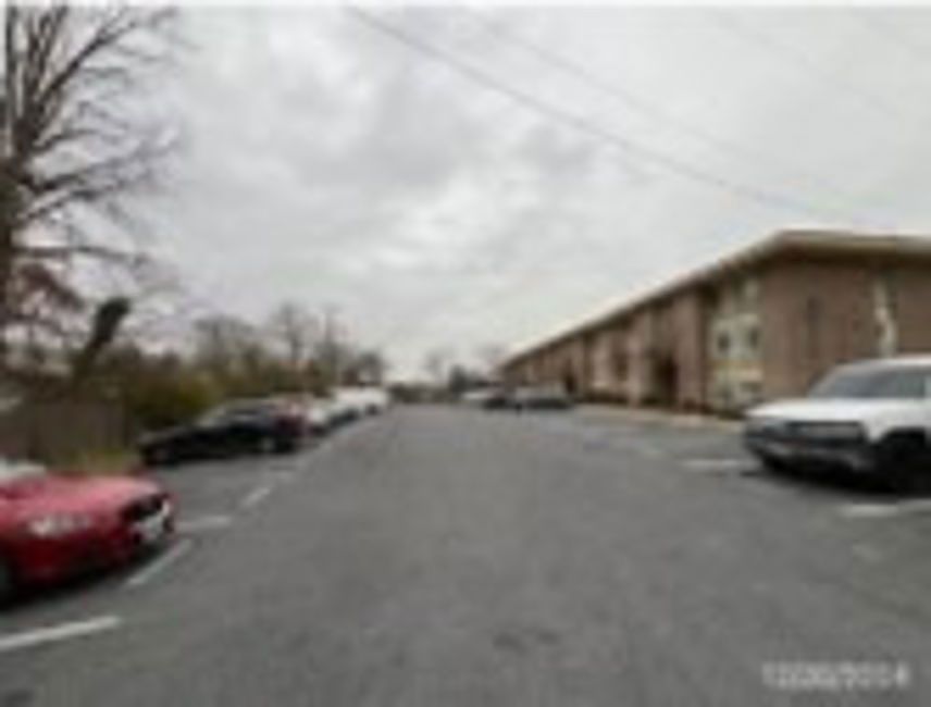 Exterior Neighborhood (street photo)