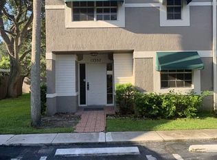 12352 SW 52nd Pl, Cooper City, FL 33330