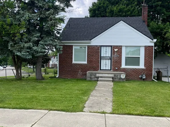 19701 Kelly Rd, Harper Woods, MI 48225