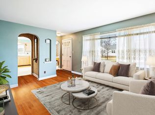 720 Irving Pl, Secaucus, NJ 07094