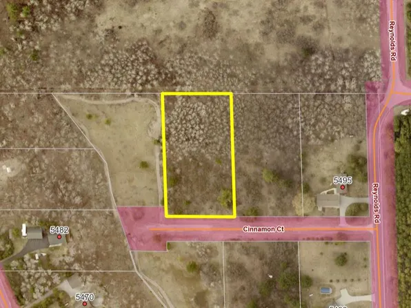 Cinnamon Ct, Sturgeon Bay, WI 54235