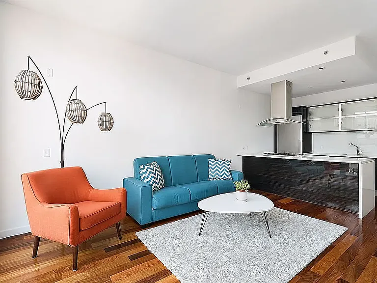 135 N 11th St #6J — Photo 5