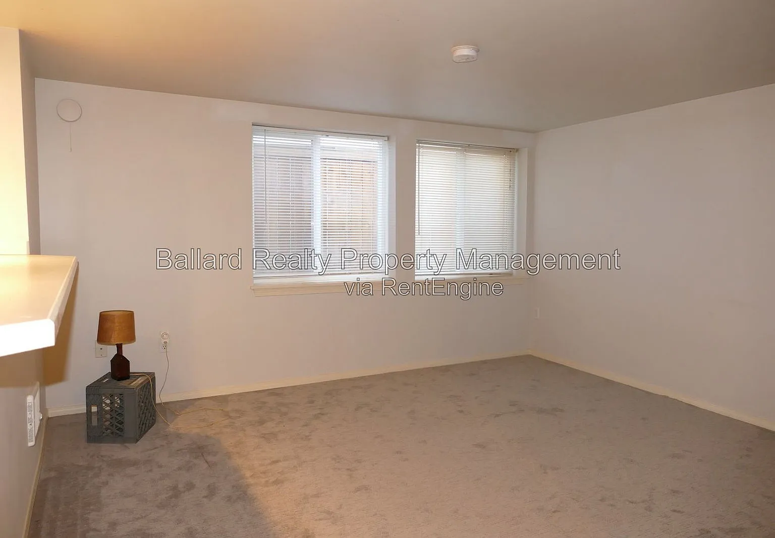 2 bed, 1.0 bath, 900 sqft, $1,900 — Photo 3