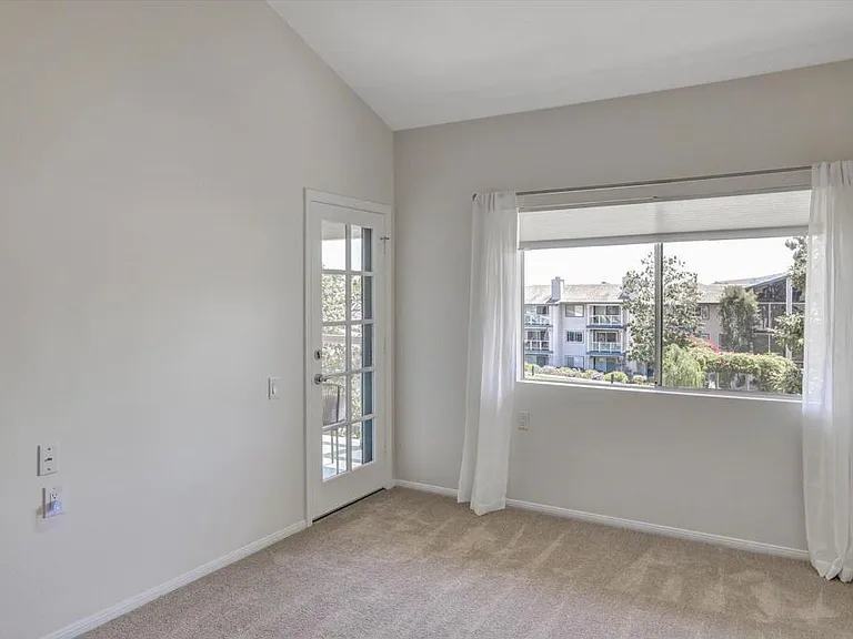 1682 Circa Del Lago #A305 — Photo 13