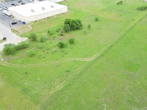 TBD Dixon Dr LOT 3&4, Devine, TX 78016