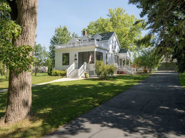 911 Watson St, Ripon, WI 54971