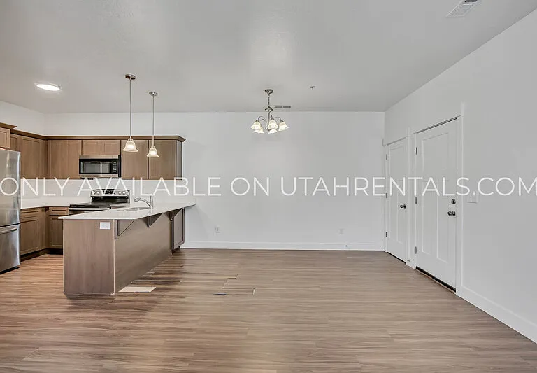 3364 W Hardman Way #204 — Photo 3