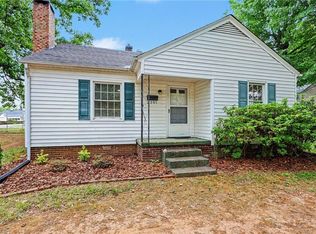 2201 Edgewood Dr, High Point, NC 27262