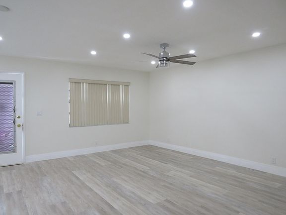 3rd image of 557 Burgundy L