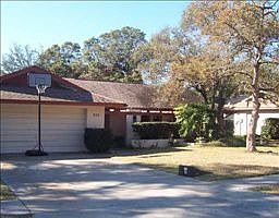 1st image of 939 Winding Oaks Dr
