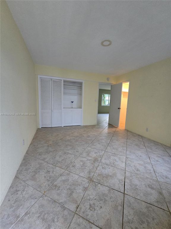 3201 SE 12th St APT B3, photo 8