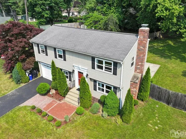 53 Edgemere Ave, Plainsboro, NJ 08536