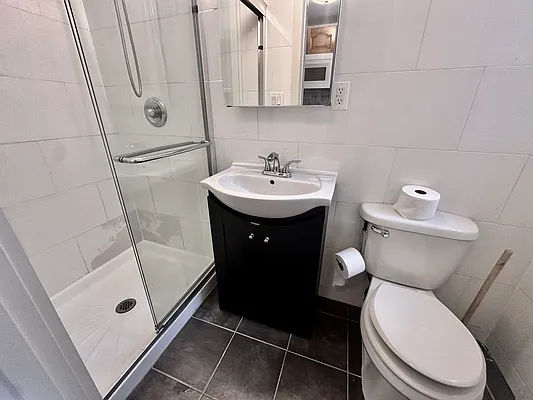Rented by Compass | media 7