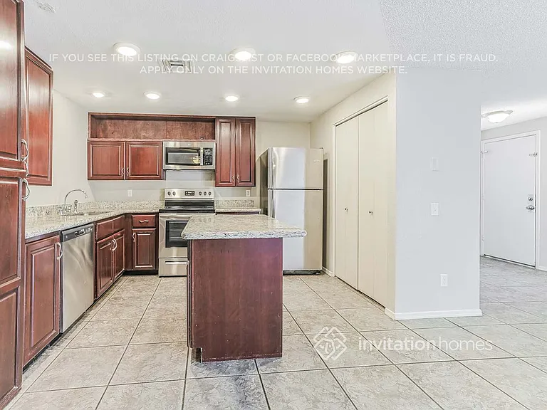 1616 W Los Arboles Pl — Photo 7