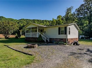 1276 Parkwood Rd, Lambsburg, VA 24351