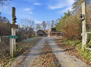 247 Foster Rd, Rocky Top, TN 37769