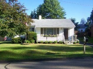 207 Monroe St, Warren, PA 16365