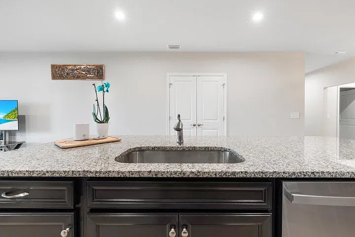 3 bed, 1503 sqft, $2,700 — Photo 4