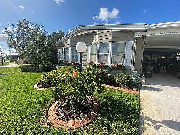2nd image of 2928 S Country Club Dr
