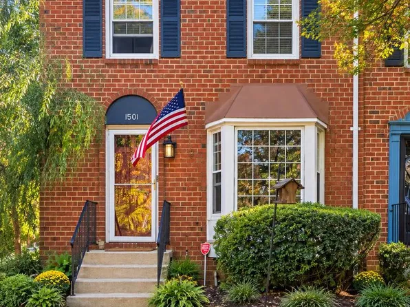 1501 Carlyle Dr, Crofton, MD 21114