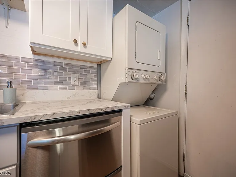 1428 Lorilyn Ave #3 — Photo 6