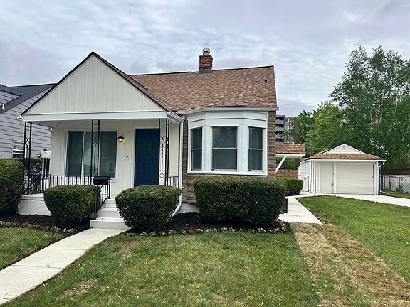 4th image of 2360 Harvard Rd