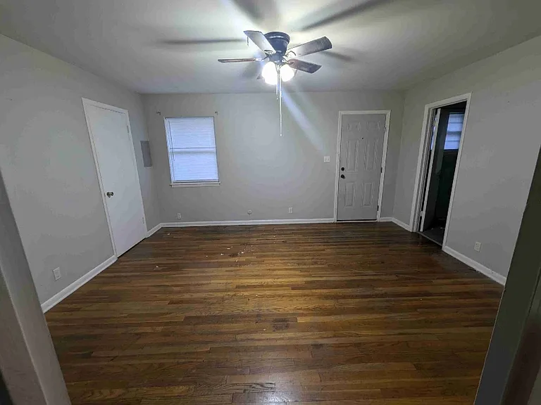 5568 Reidland Rd #2 — Photo 4