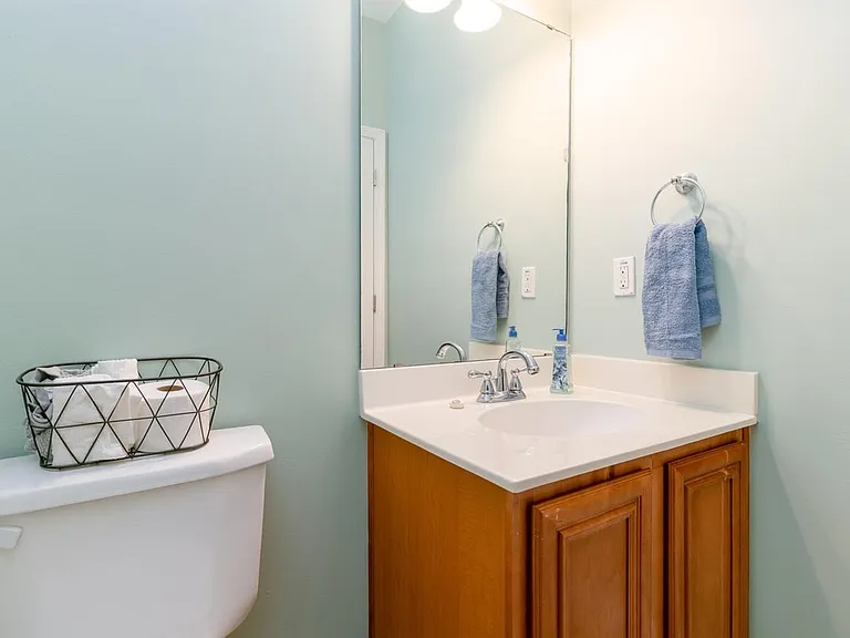 827 Fairview Dr #3 — Photo 19